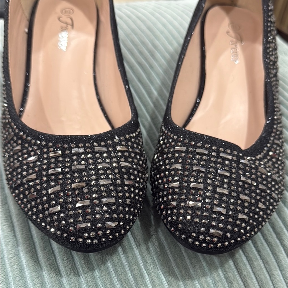 Elegant Black Rhinestone Low Wedges